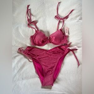 NWT Victoria’s Secret swimsuit. Size 32D top/large bottom